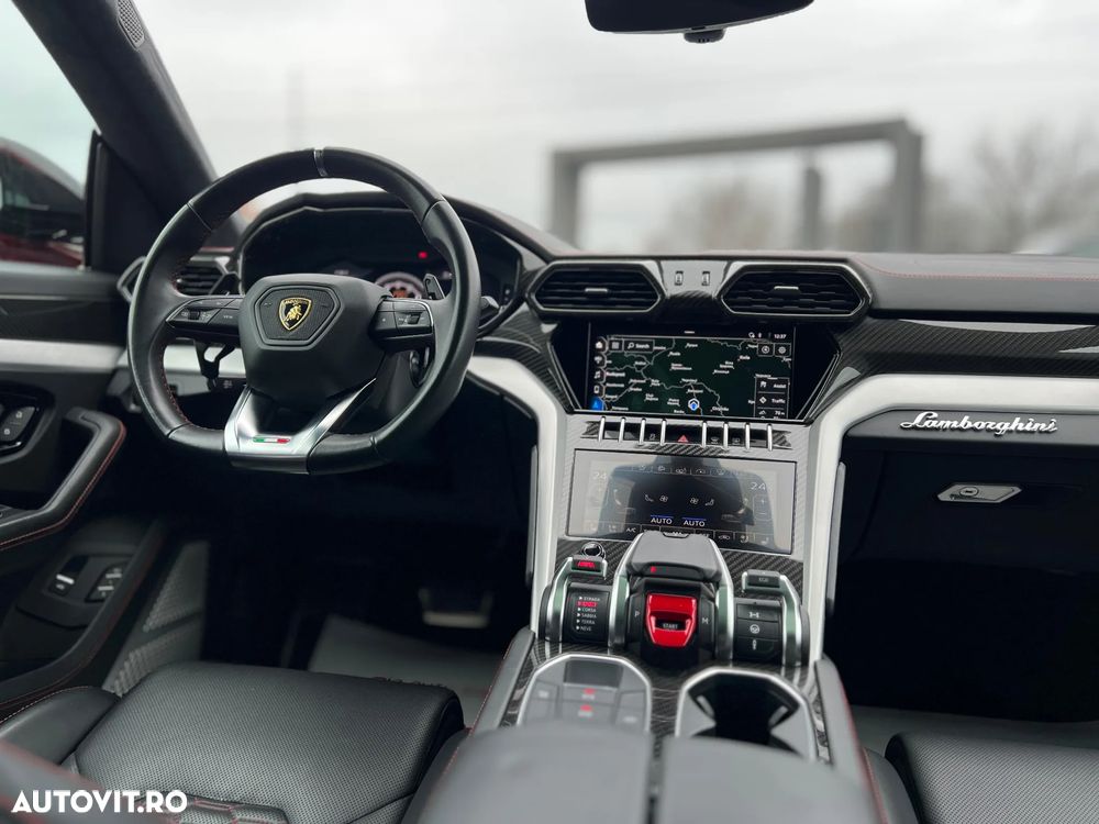 Lamborghini URUS - 27