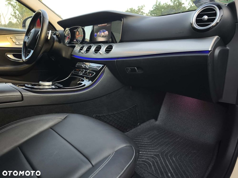 Mercedes-Benz Klasa E 220 d 9G-TRONIC Avantgarde - 34
