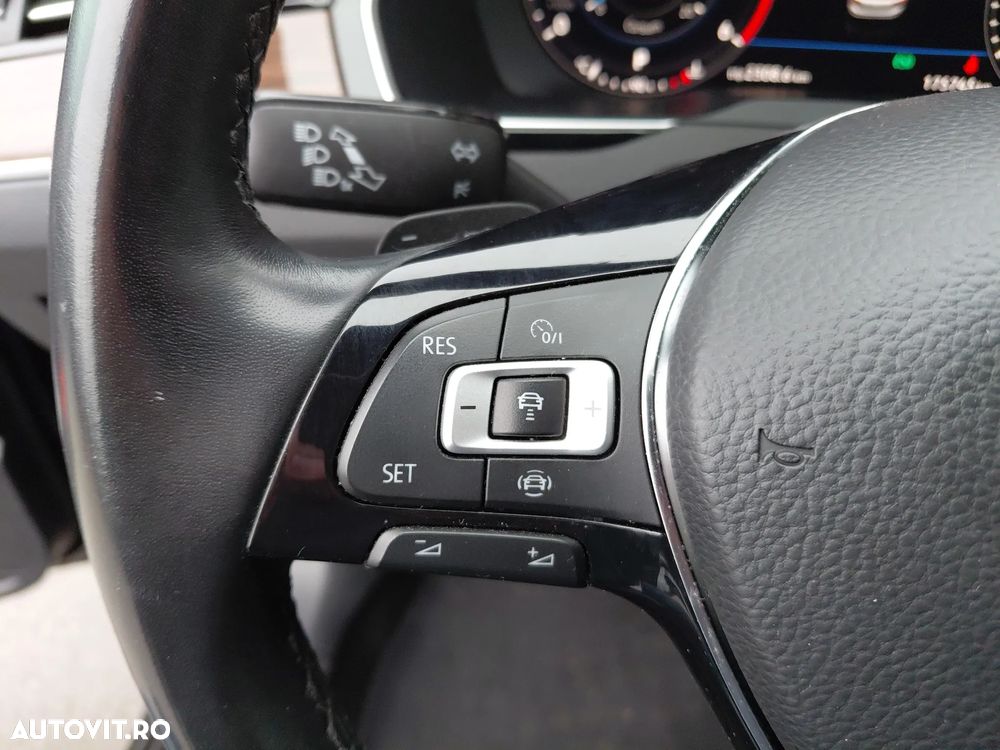 Volkswagen Passat 2.0 TDI SCR DSG Highline - 20