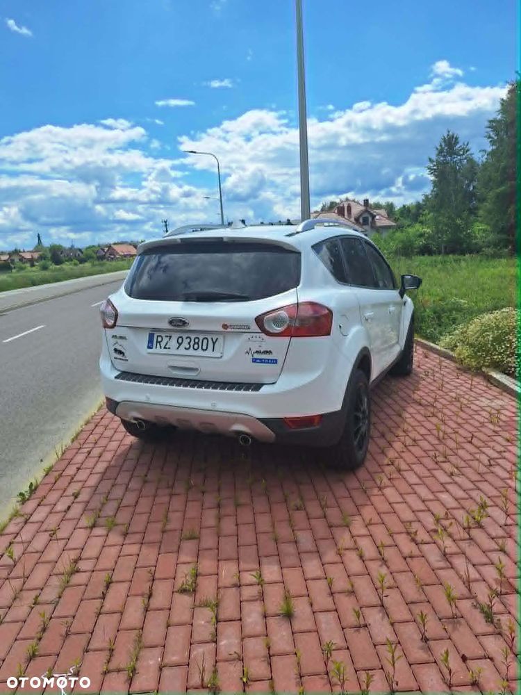 Ford Kuga 2.0 TDCi Titanium FWD - 4