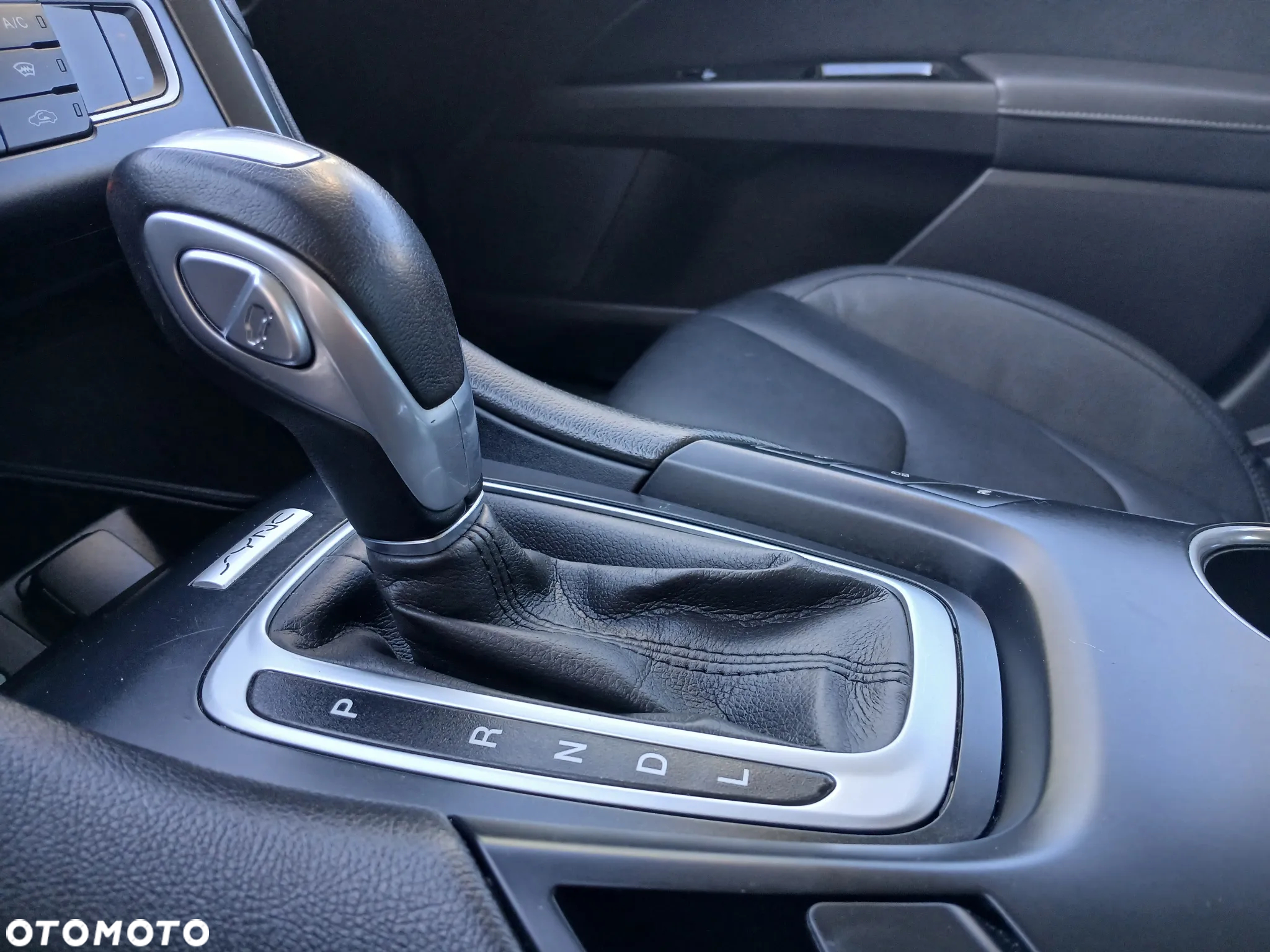 Ford Mondeo 2.0 Hybrid Titanium - 10