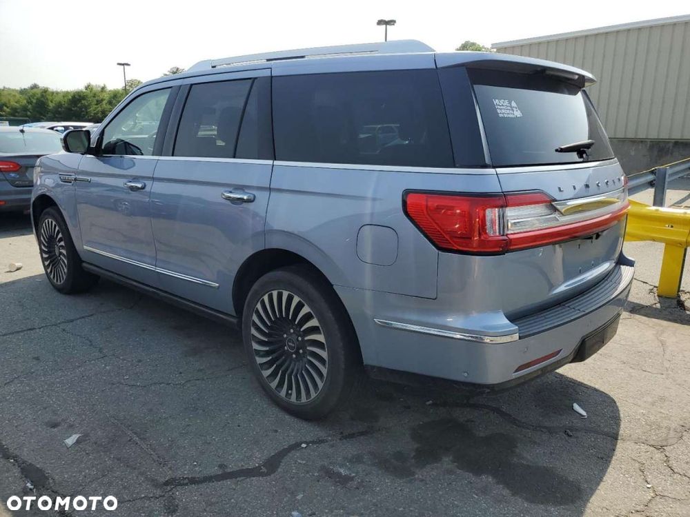 Lincoln Navigator - 2