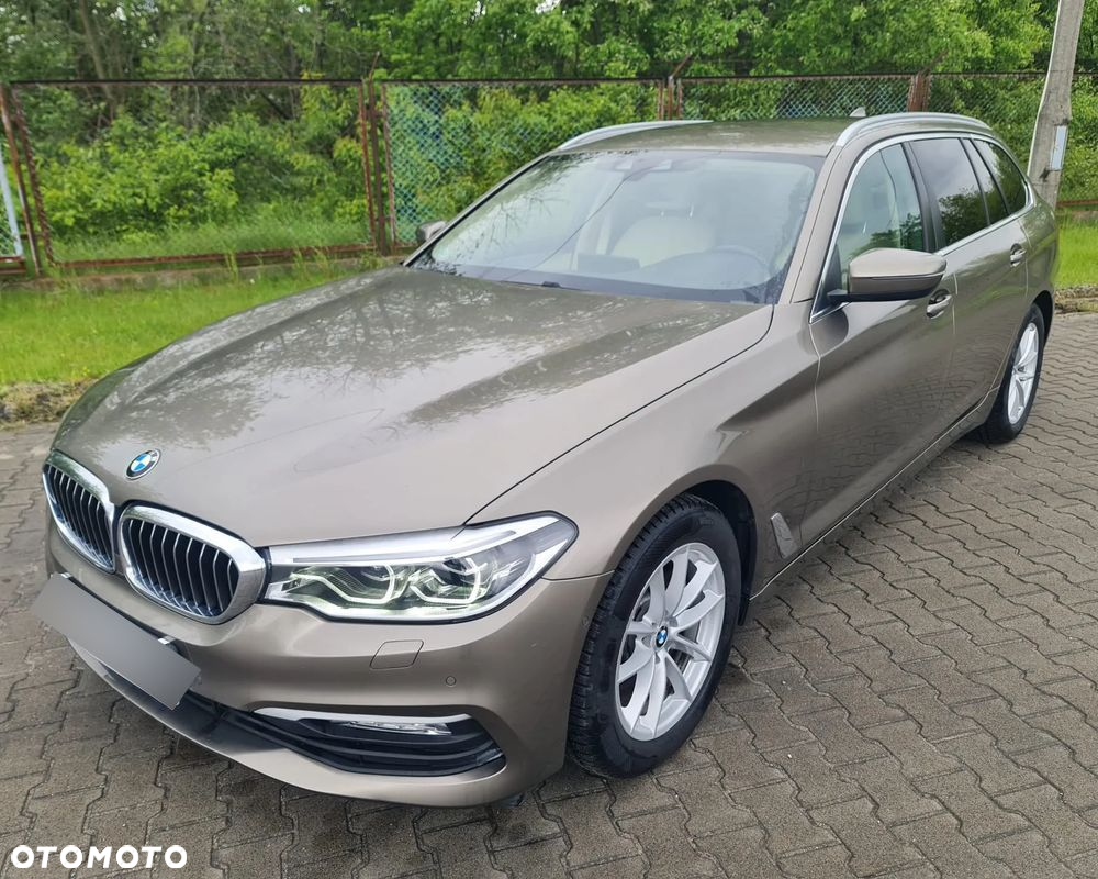 BMW Seria 5 520d xDrive Luxury Line sport - 4
