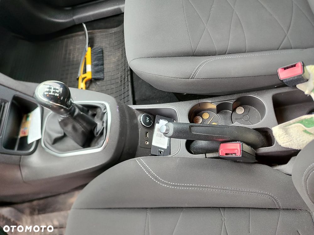 Ford Fiesta - 11