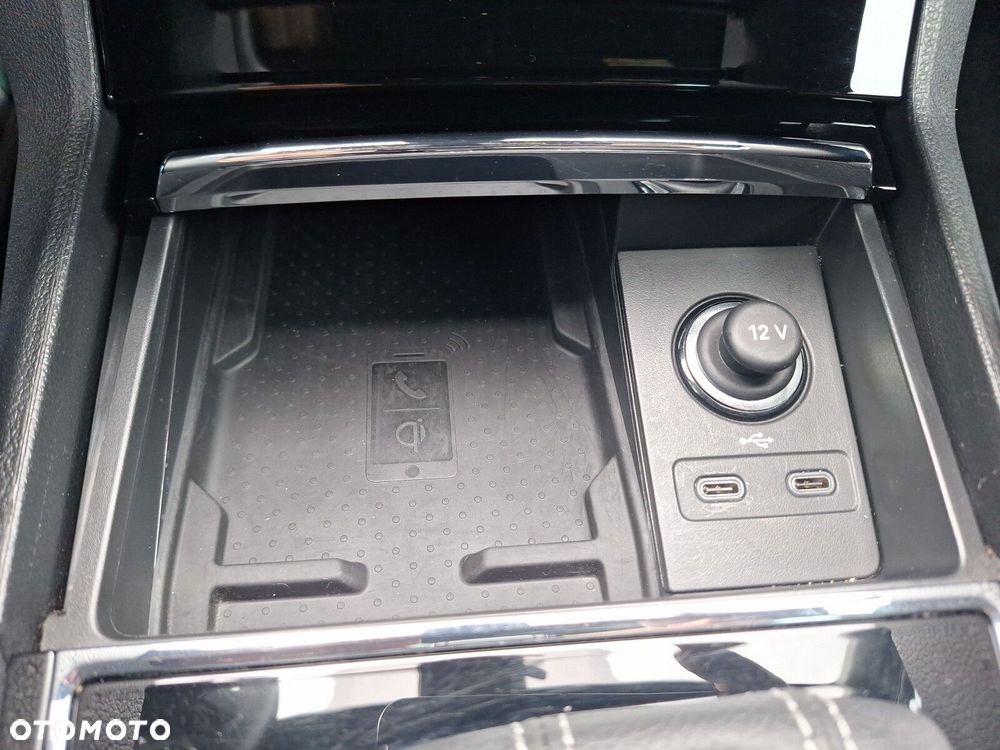 Skoda Karoq 2.0 TDI SCR 4x4 Sportline DSG - 17