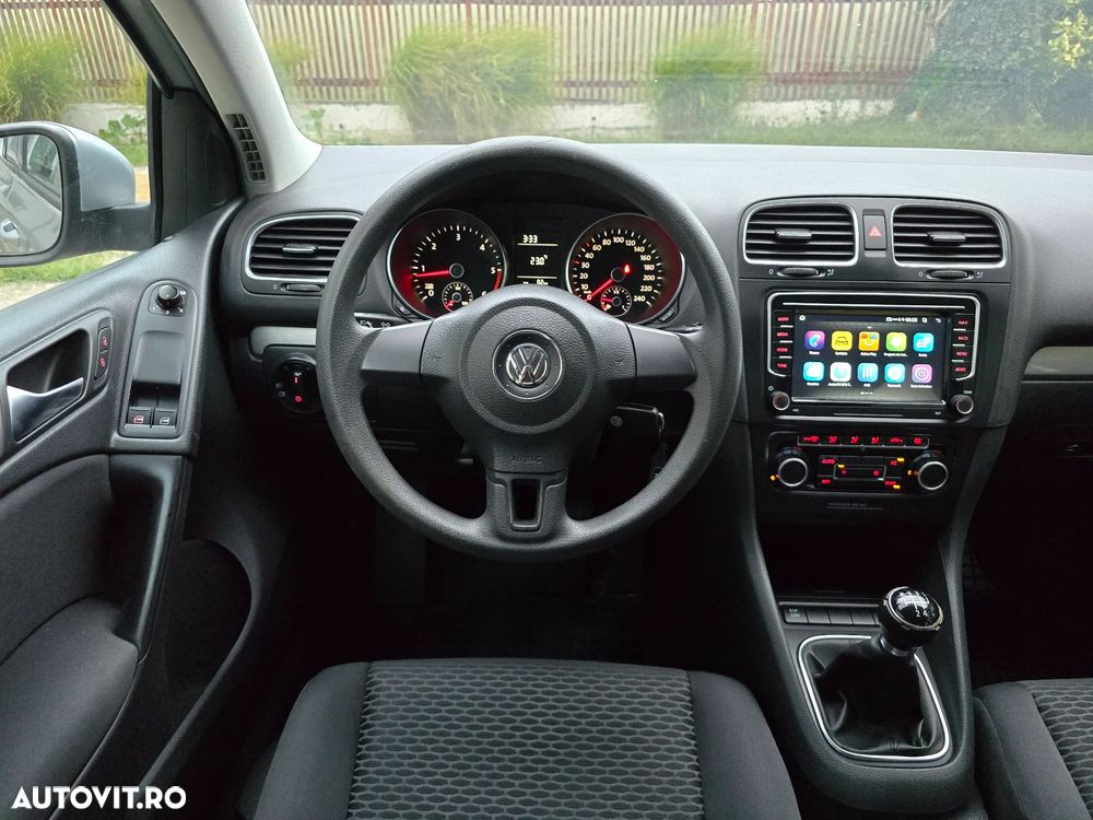 Volkswagen Golf 1.6 TDI DPF Comfortline - 12