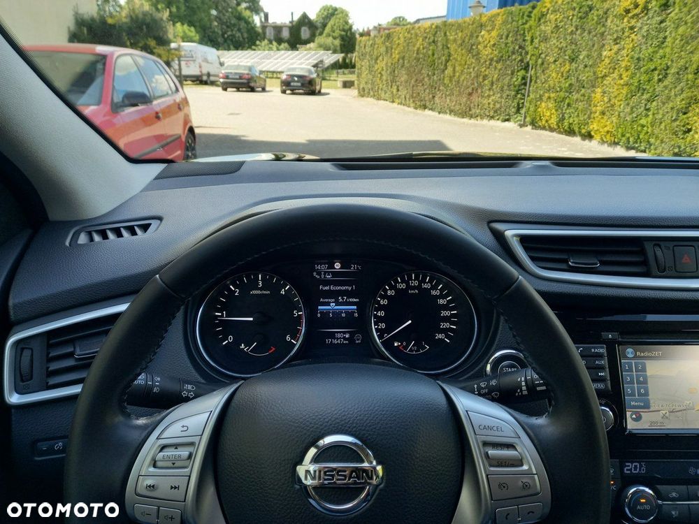 Nissan Qashqai 1.6 dCi DPF tekna - 31