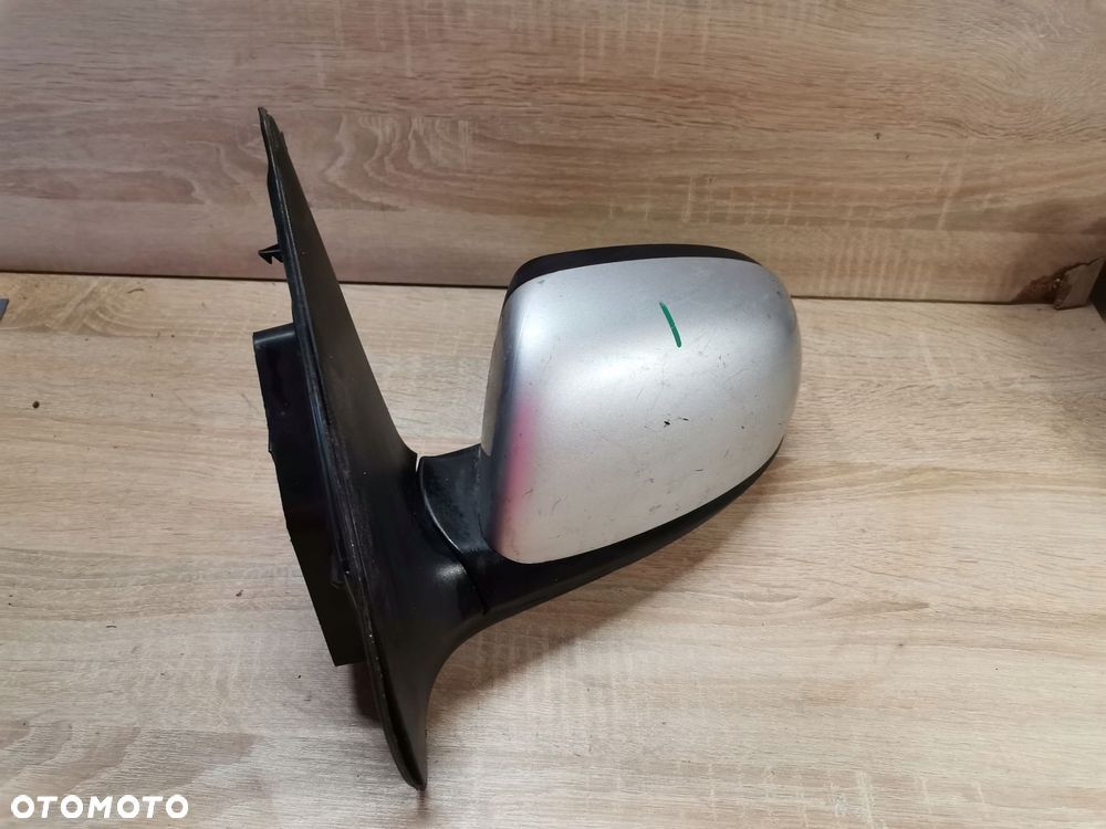 LUSTERKO LEWE HYUNDAI i20 I 2008R-