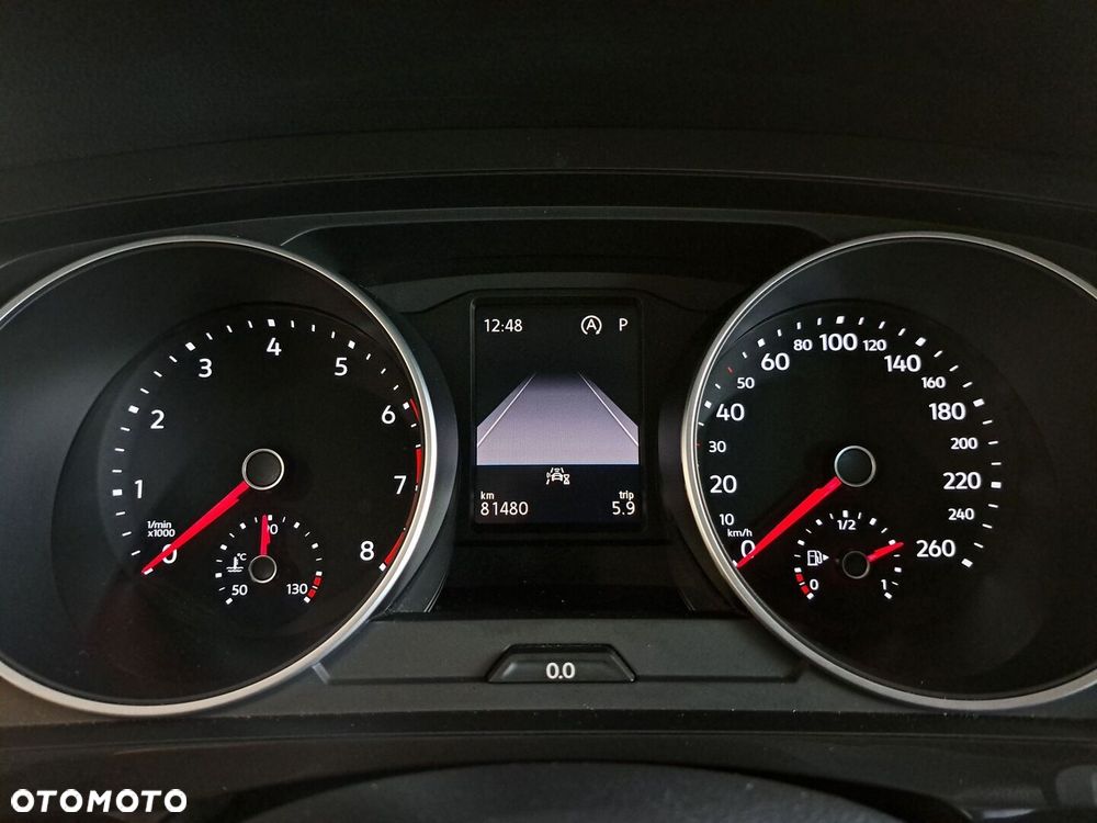 Volkswagen Tiguan - 32