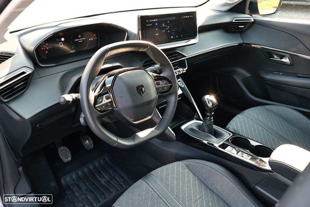 Peugeot 208 1.2 PureTech Allure - 13