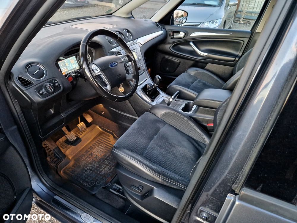 Ford S-Max 2.0 Titanium - 12