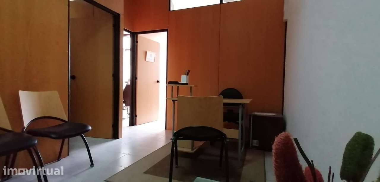 Vende-se Escritório no Centro da Maia - Grande imagem: 4/11