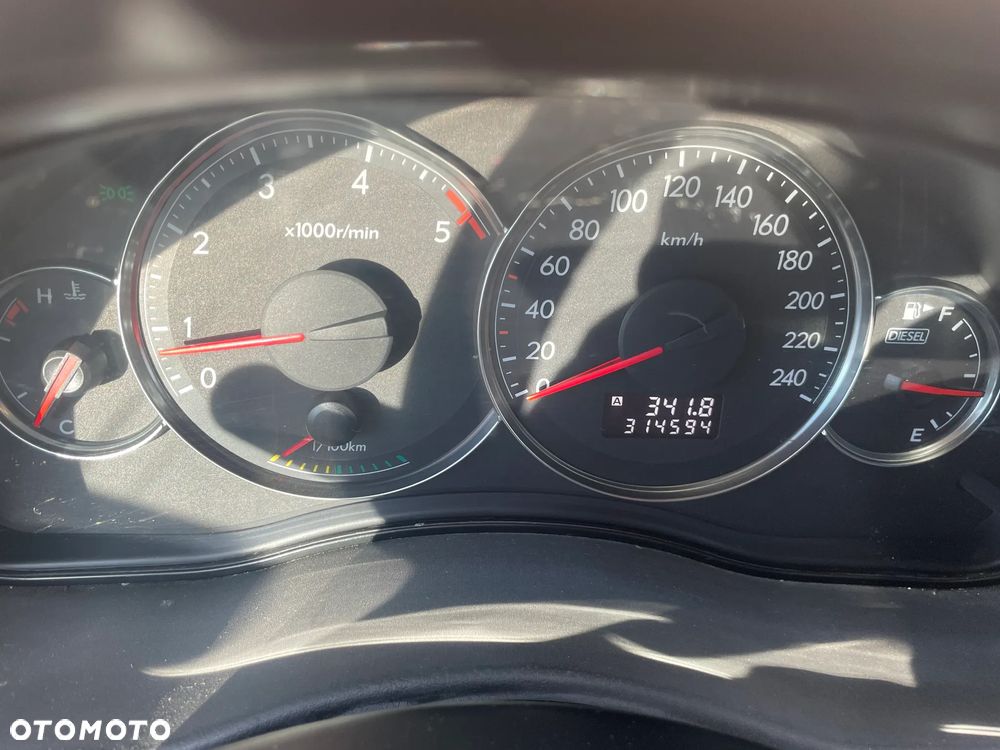 Subaru Outback 2.0D RA TRE - 6