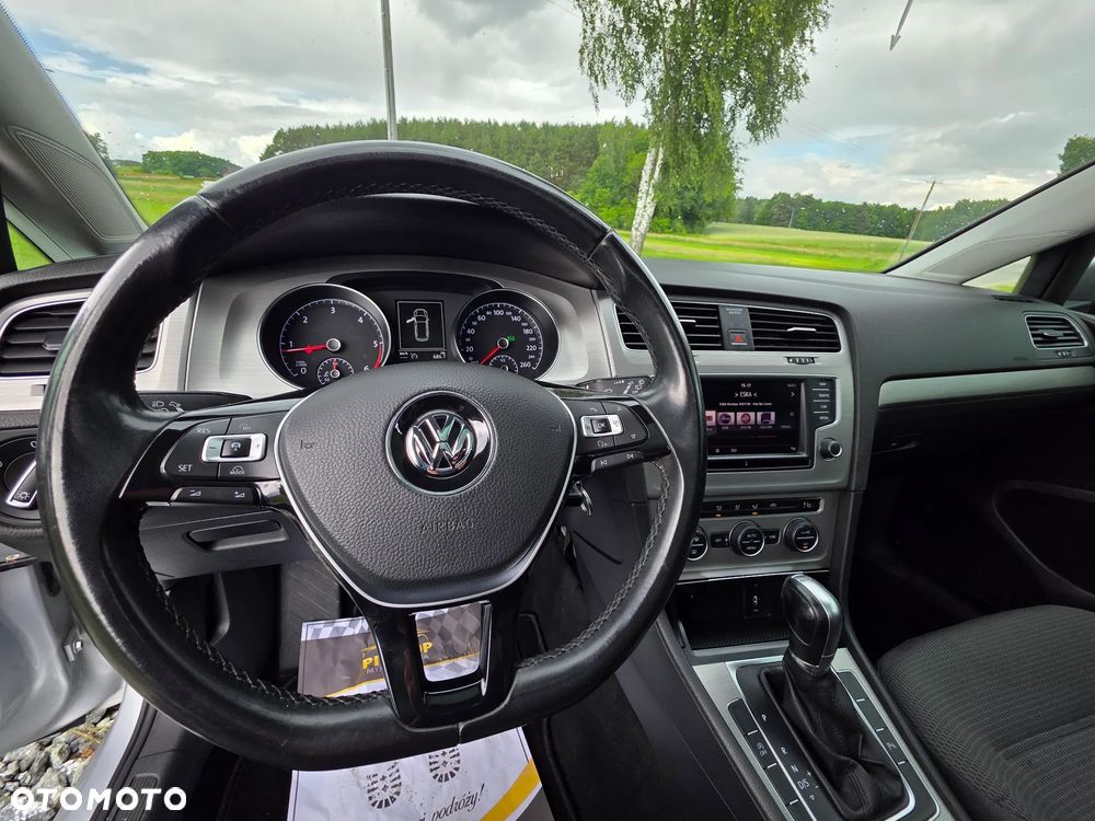Volkswagen Golf 2.0 TDI (BlueMotion Technology) DSG Comfortline - 11