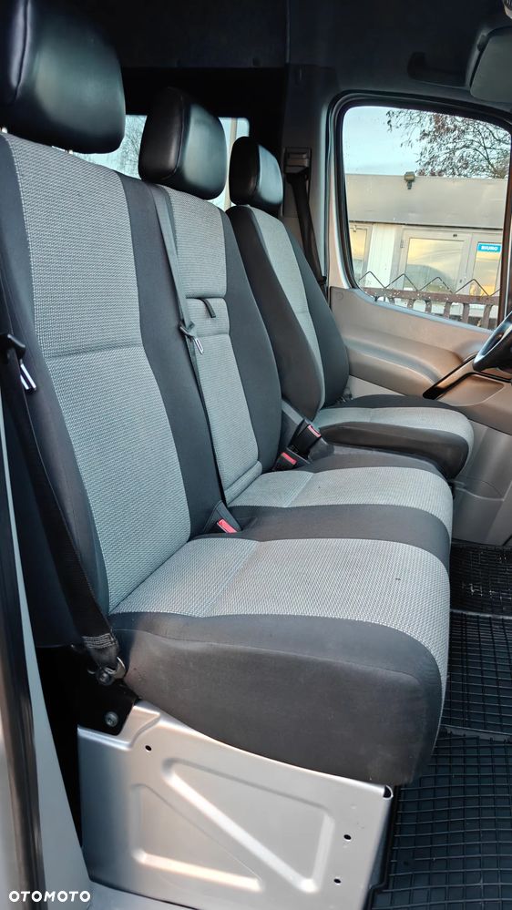 Volkswagen Crafter   brygadówka 7osób - 13