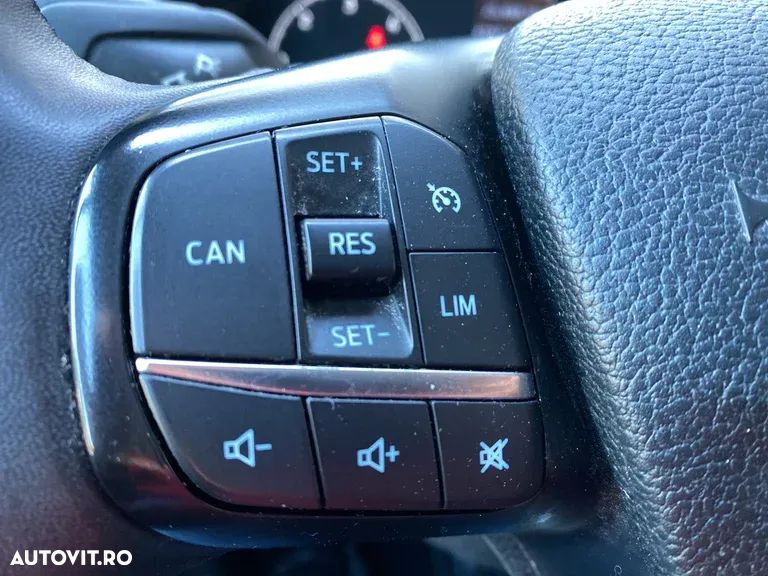 Ford Turneo Custom - 20