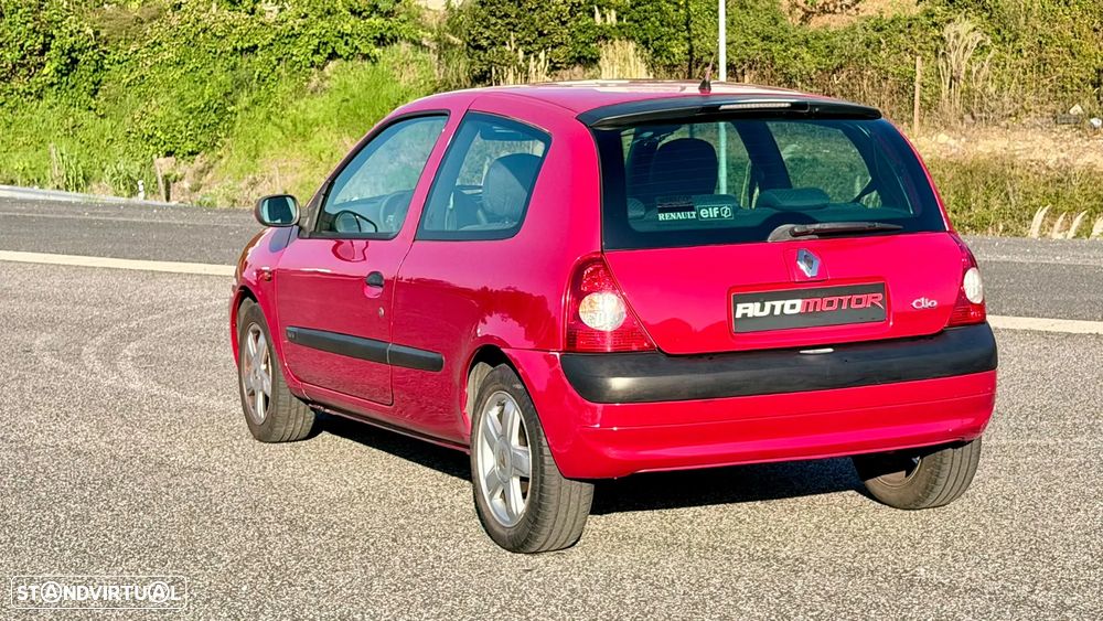 Renault Clio 1.2 16V Dynamique - 11