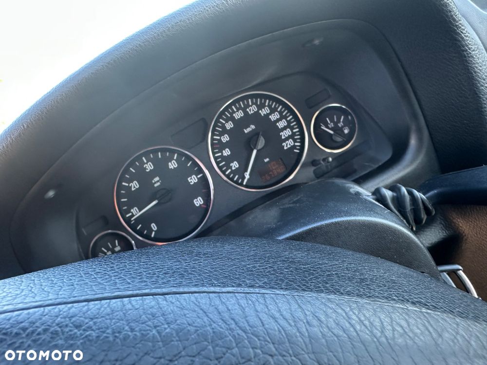 Opel Astra 1.7 DTI - 12