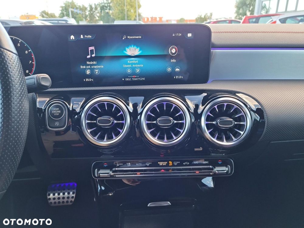 Mercedes-Benz CLA 200 AMG Line 7G-DCT - 23