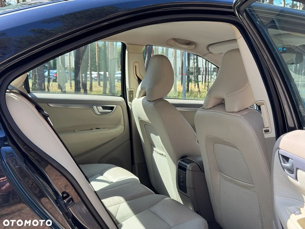 Volvo S60 - 16