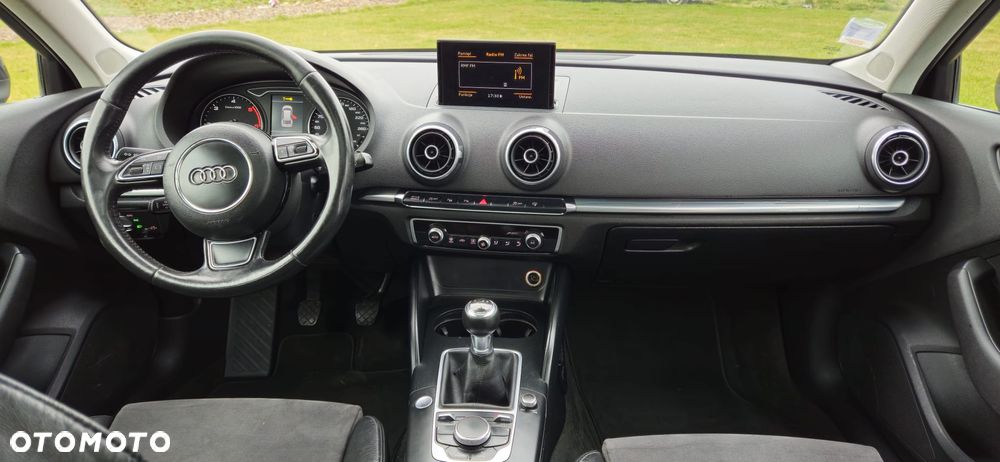 Audi A3 Sportback 2.0 TDI (clean diesel) Ambiente - 13