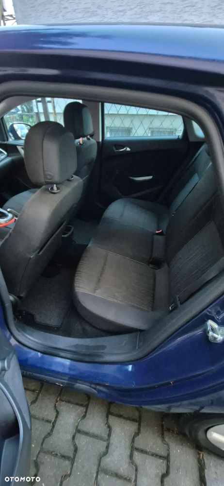 Opel Astra 1.4 - 10