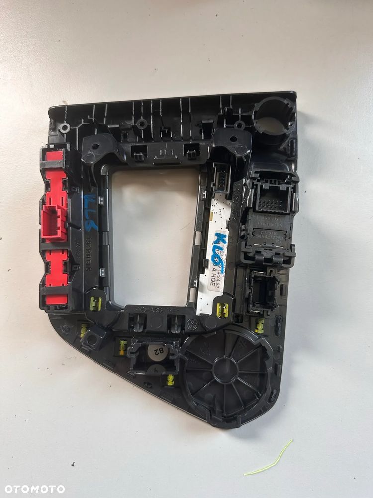 Panel sterowania, ramka wybieraka biegów VW Tiguan II  5NB713203A 5NB864263 - 4