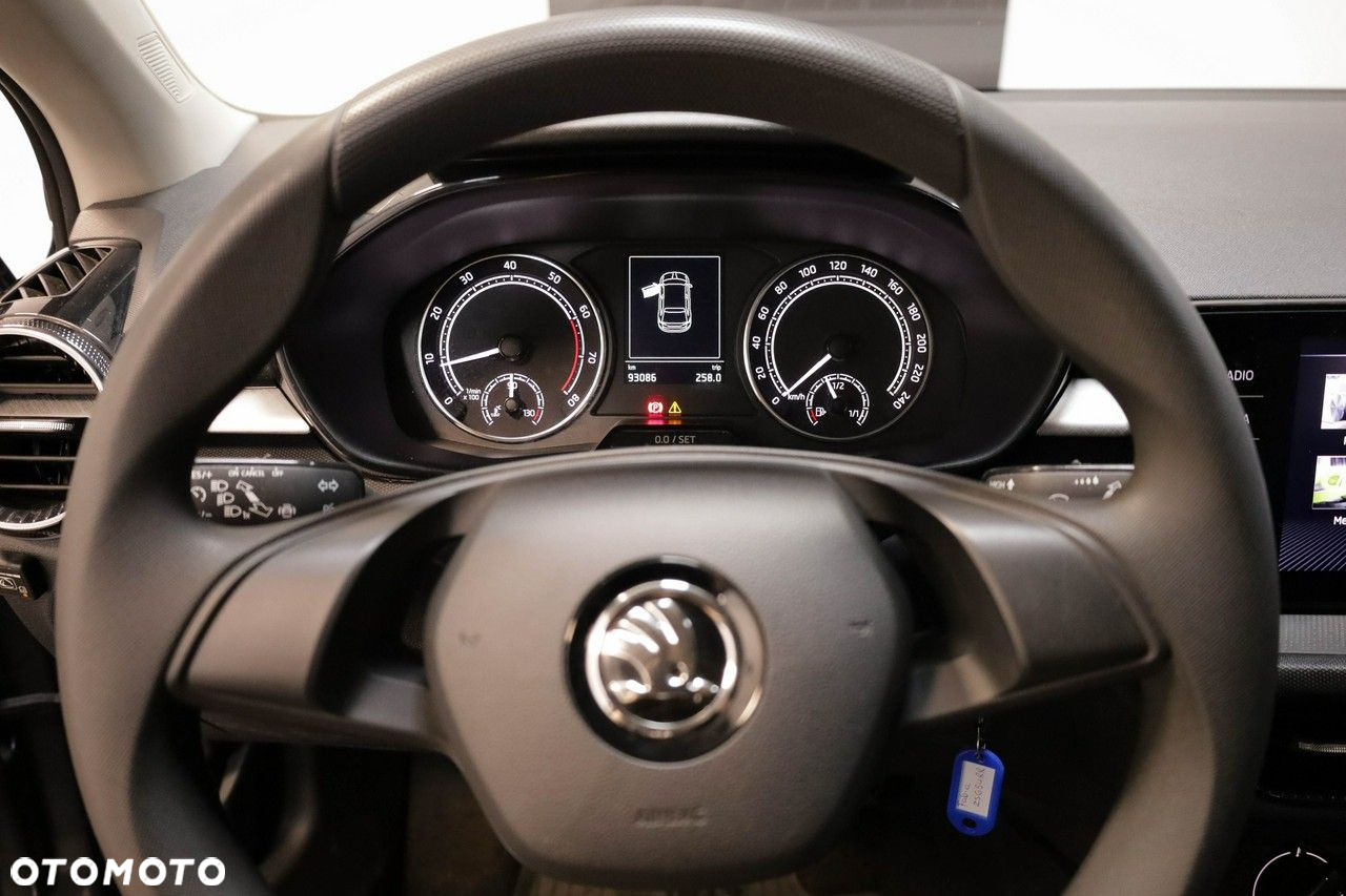 Skoda Fabia - 8