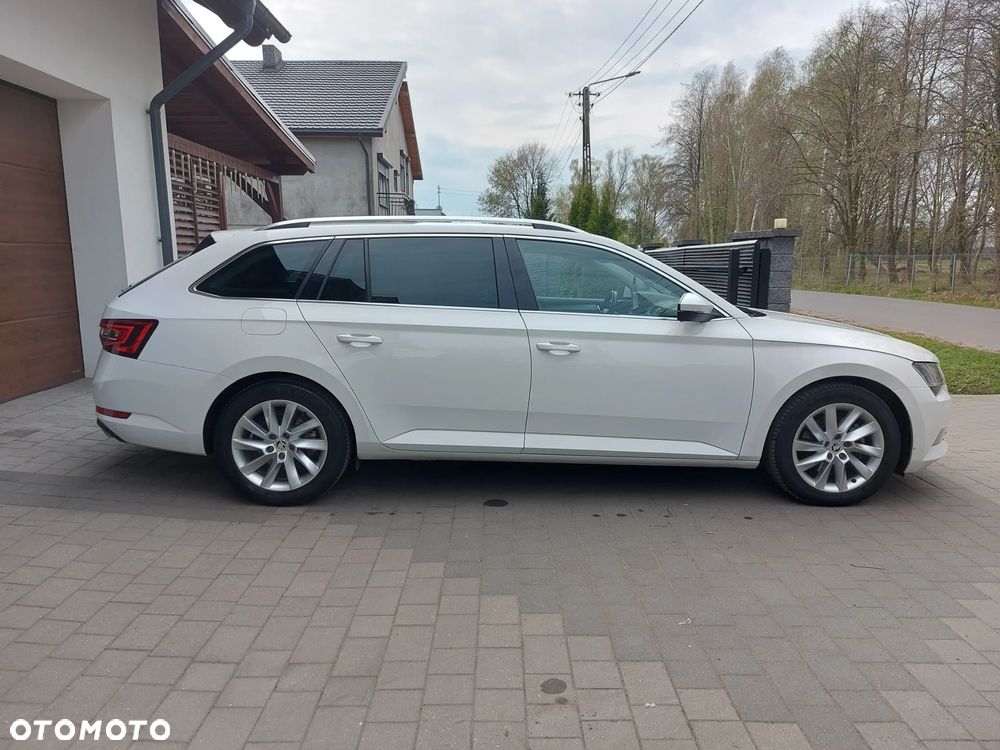 Skoda Superb 2.0 TDI Ambition - 4