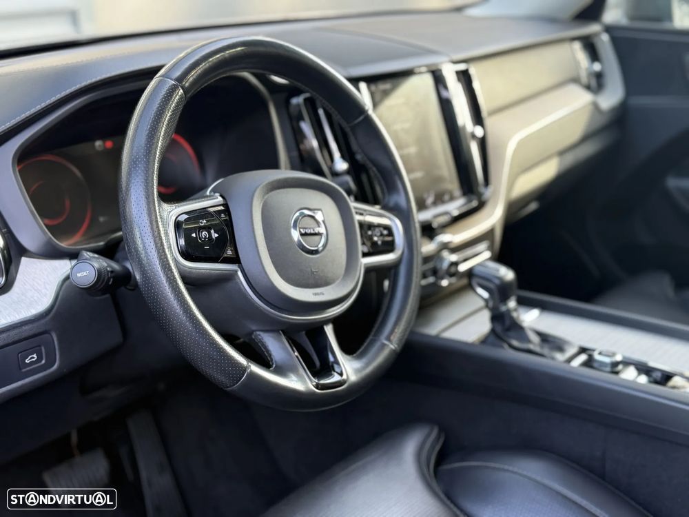 Volvo XC 60 D5 AWD Geartronic Inscription - 7