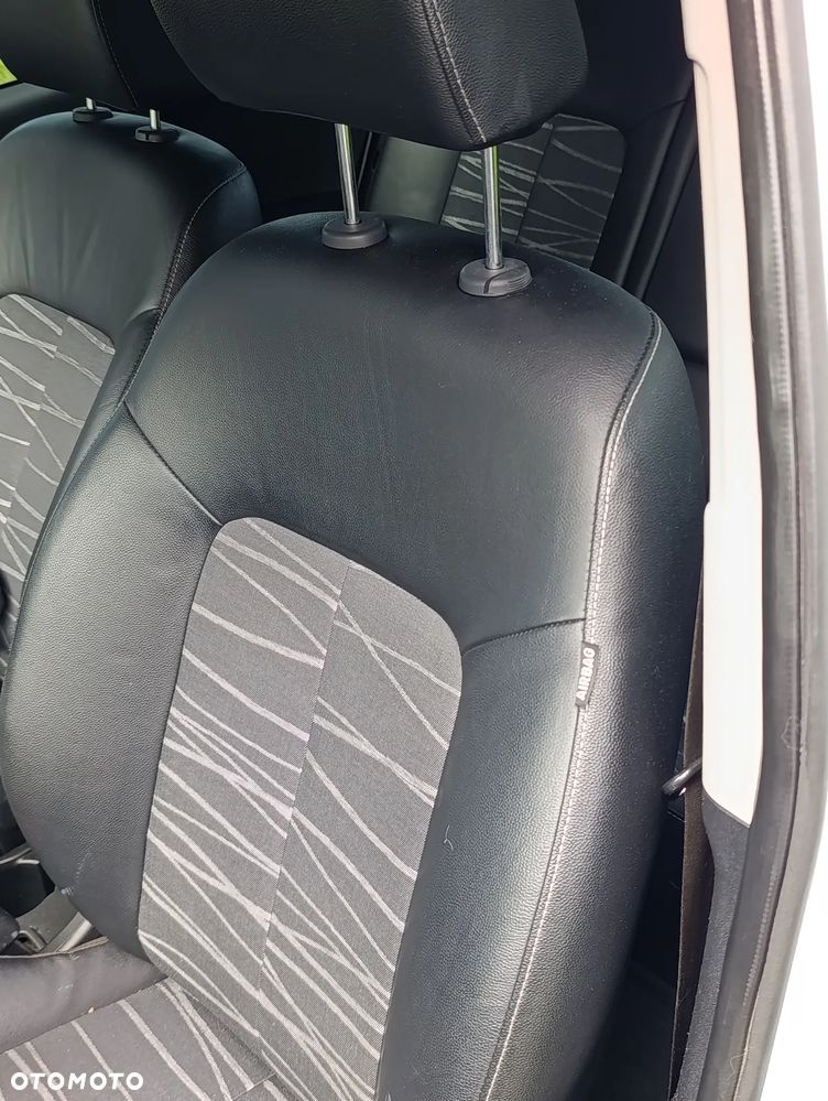 Kia Venga 1.4 CVVT Attract - 15
