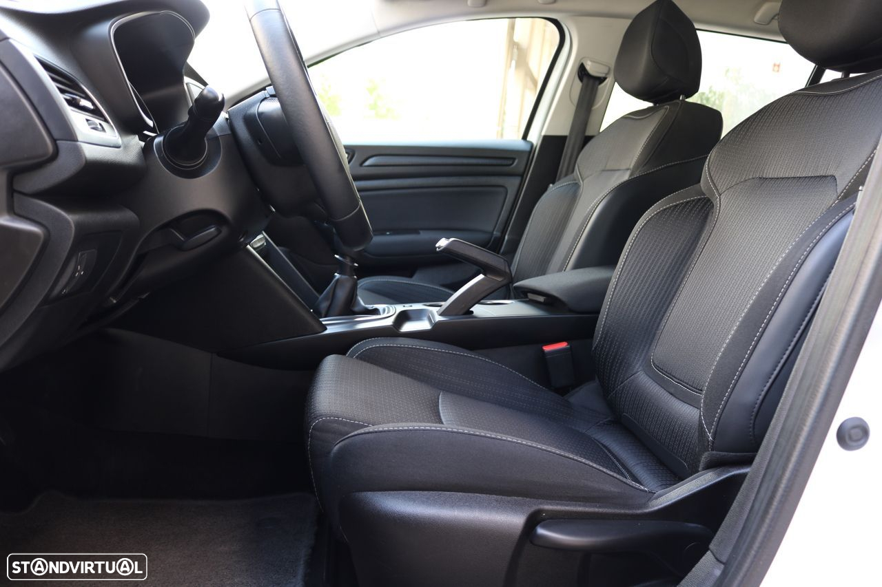 Renault Mégane Sport Tourer 1.5 Blue dCi Zen - 8