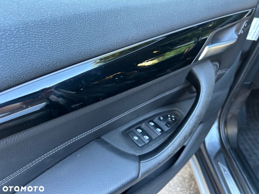 BMW X1 xDrive20d xLine sport - 30