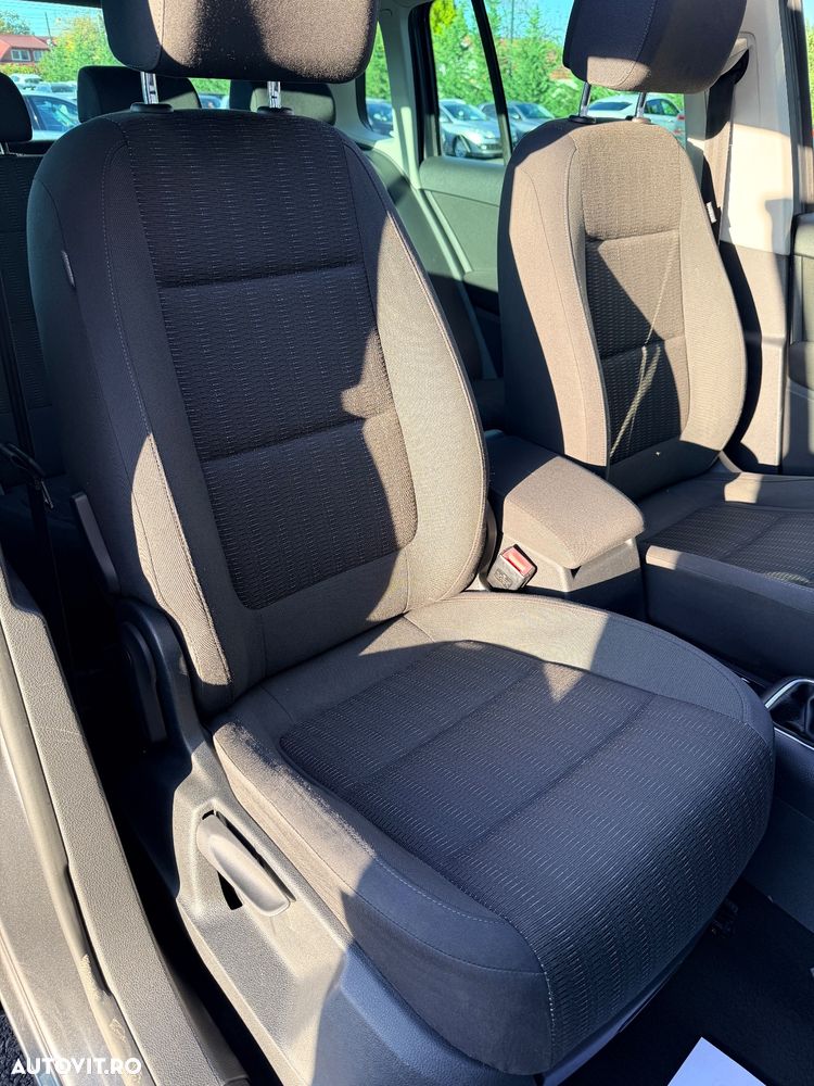 Volkswagen Tiguan 2.0 TDI DPF BlueMotion Technology Trend & Fun - 16