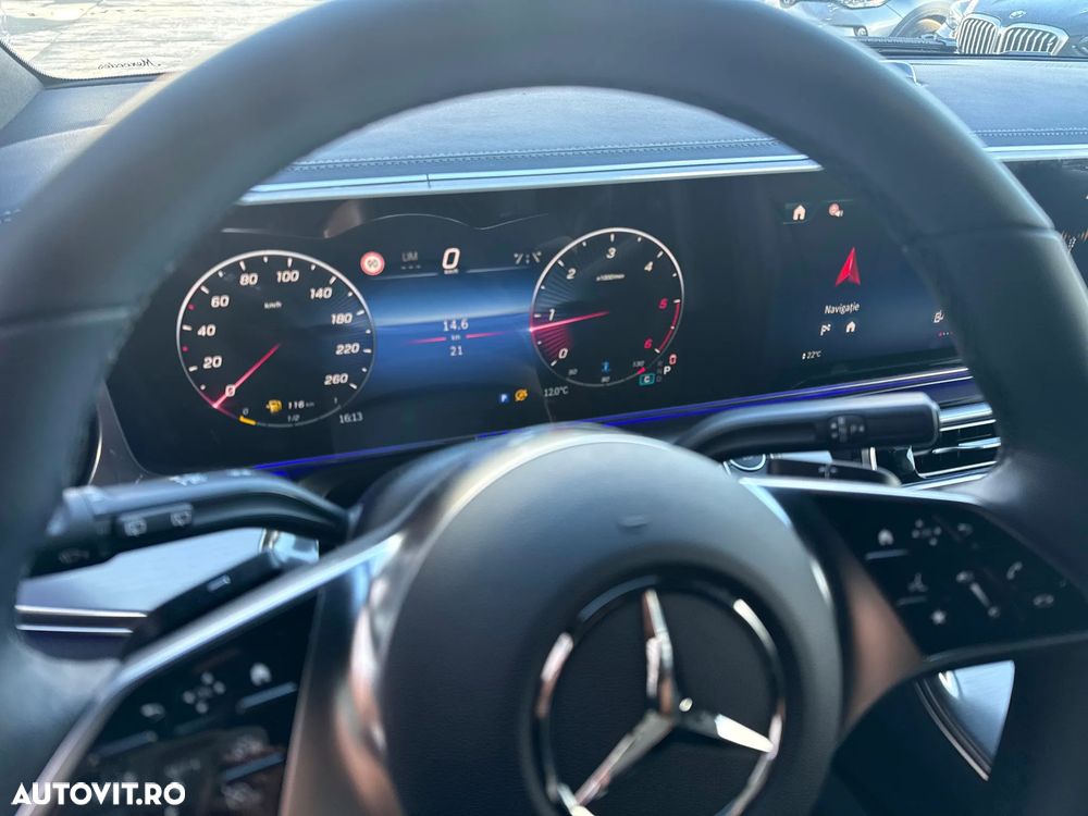 Mercedes-Benz V - 14