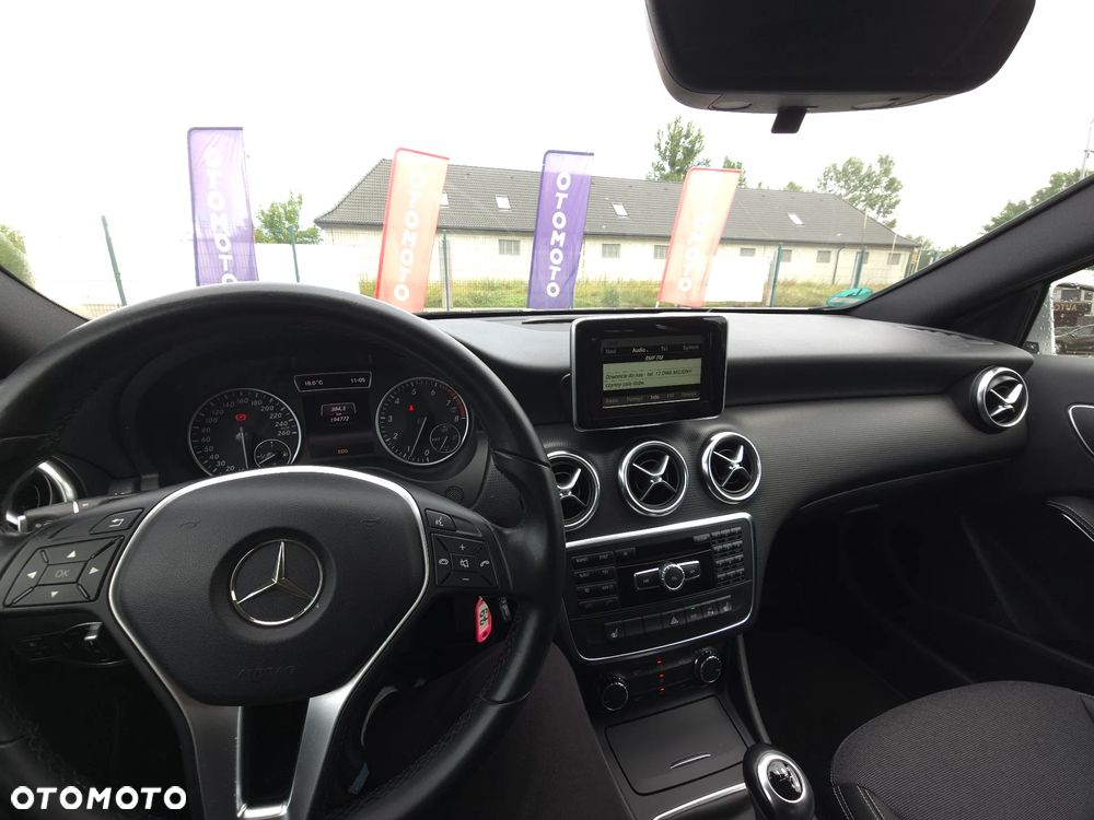 Mercedes-Benz Klasa A 180 (BlueEFFICIENCY) Style - 32