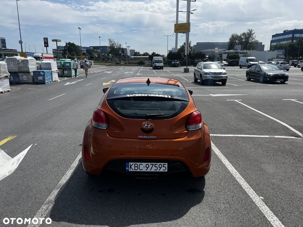 Hyundai Veloster 1.6 GDI Comfort - 10