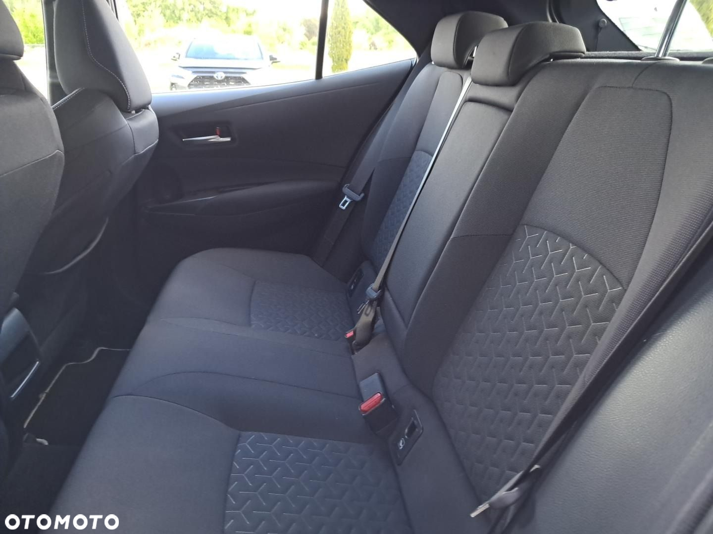 Toyota Corolla - 11