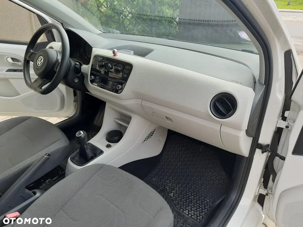 Volkswagen up! - 19