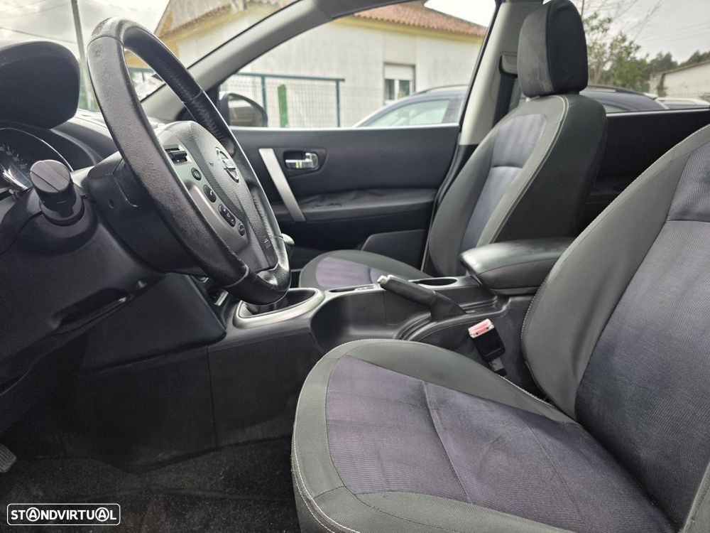 Nissan Qashqai +2 1.5 dCi Tekna Premium 17 - 9