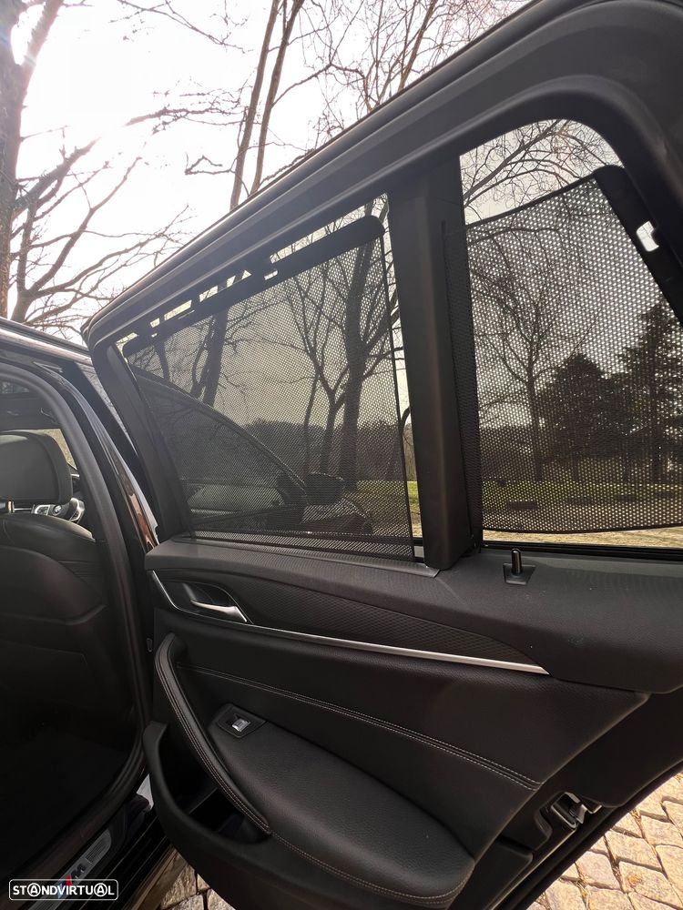 BMW 530 e Pack Desportivo M - 32