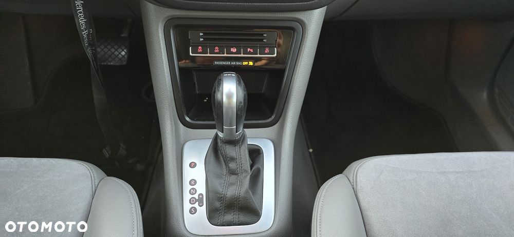 Volkswagen Sharan 2.0 TDI DSG (BlueMotion Technology) Highline - 22