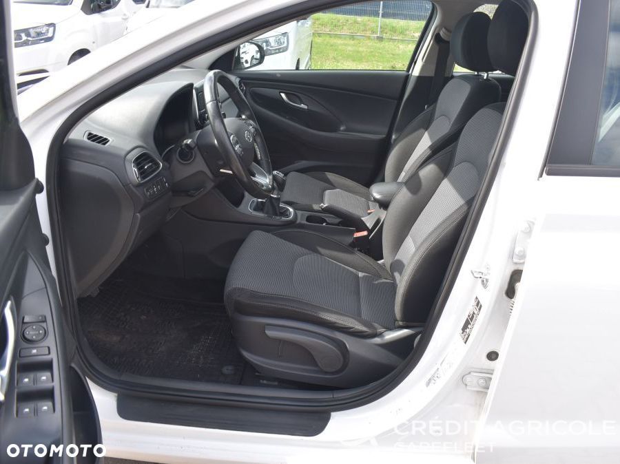 Hyundai i30 1.5 DPI Modern - 9