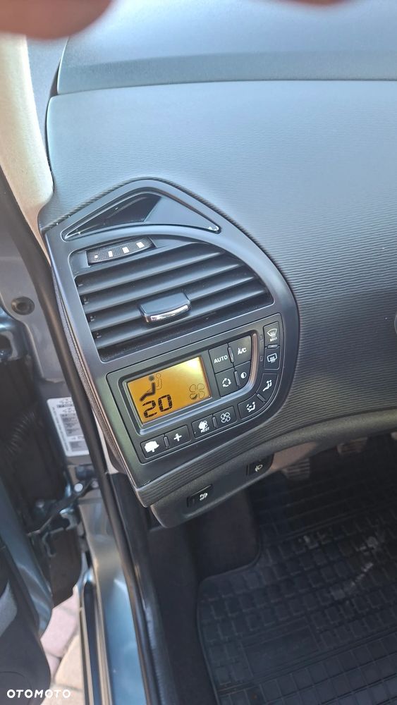 Citroën C4 Picasso 1.6 HDi SX - 16