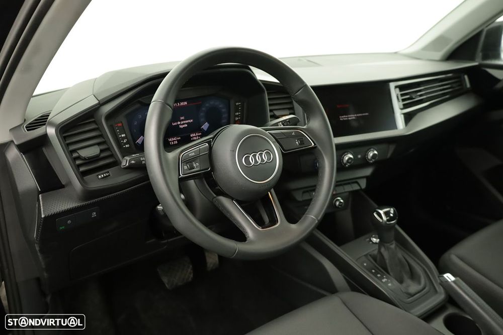 Audi A1 Sportback 30 TFSI Advanced S tronic - 5