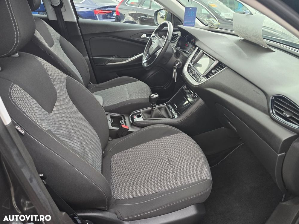 Opel Grandland X 1.6 START/STOP Enjoy - 12
