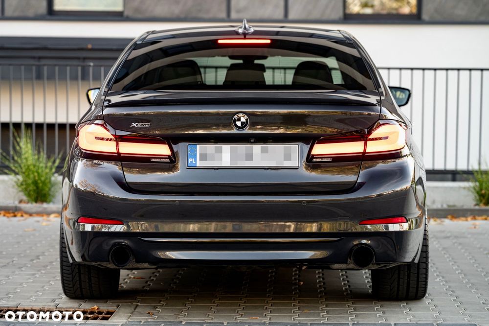 BMW Seria 5 530e iPerformance xDrive Luxury Line sport - 5