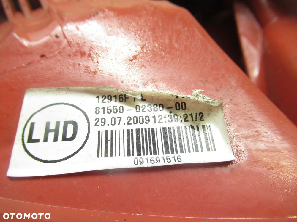 LAMPA PRAWA TYLNA TOYOTA AURIS I E15 815500238000 - 2