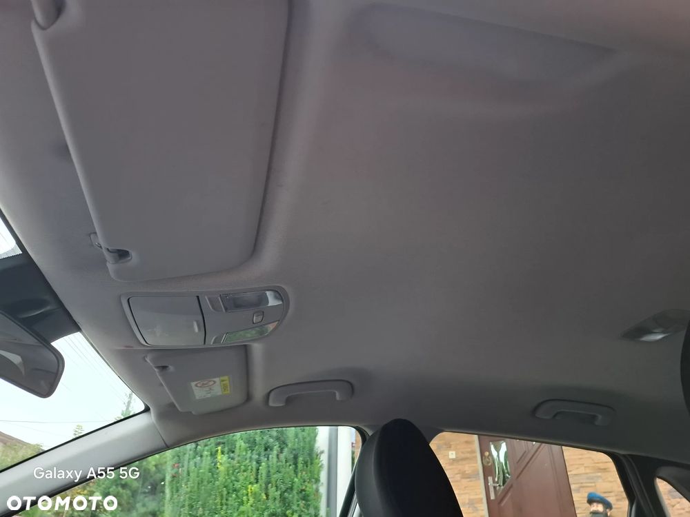 Hyundai i30 1.4 Premiere Comfort - 24