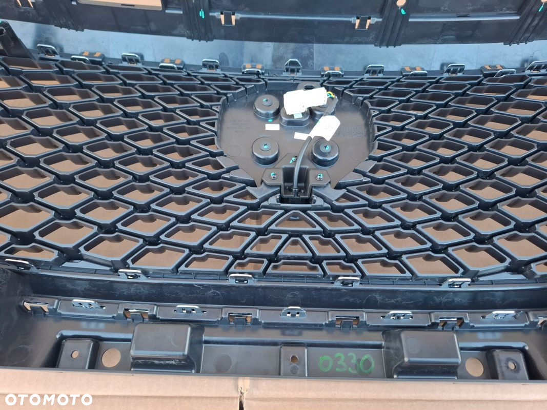 GRILL ATRAPA MG ZS KAMERA ORYGINAŁ ŁADNY STAB - 10